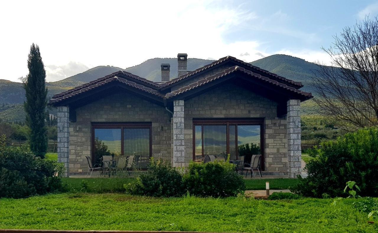 Lithos Villas Amfiklia Bagian luar foto