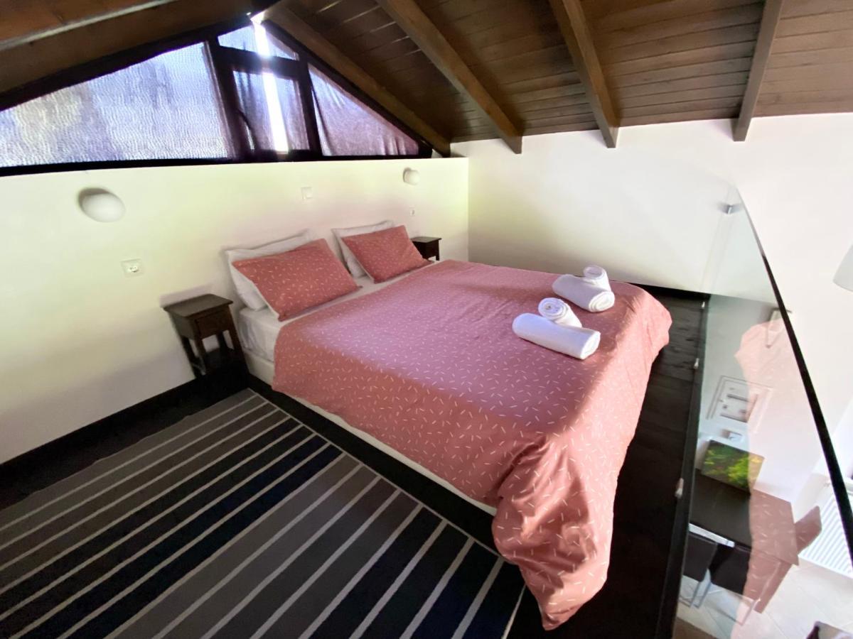 Lithos Villas Amfiklia Bagian luar foto