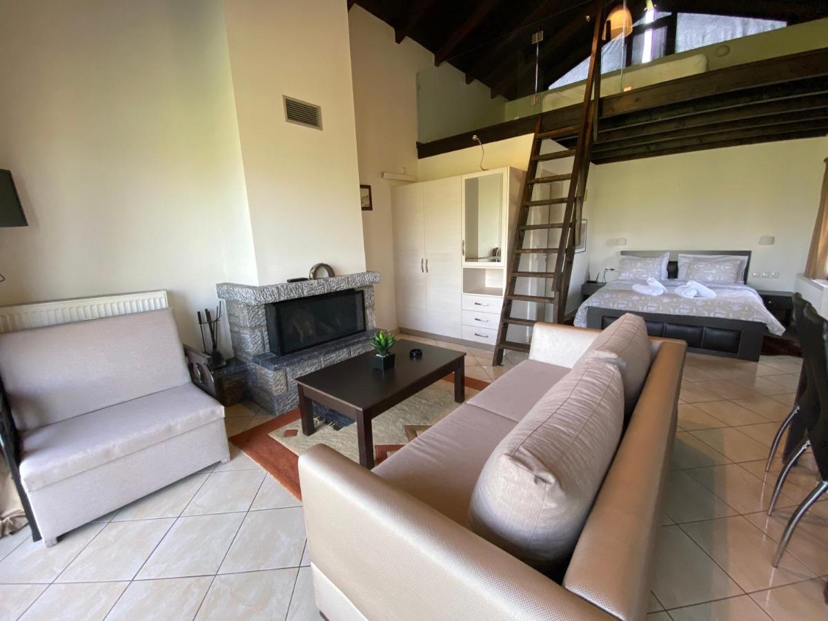 Lithos Villas Amfiklia Bagian luar foto